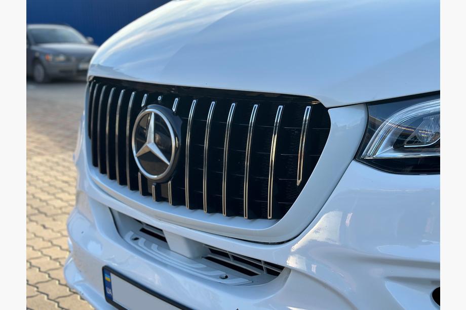 Mercedes Sprinter W907/W910 2018- гг. Передняя решетка Panamericana GT Хром Premium V1 Без рамки Фото 2