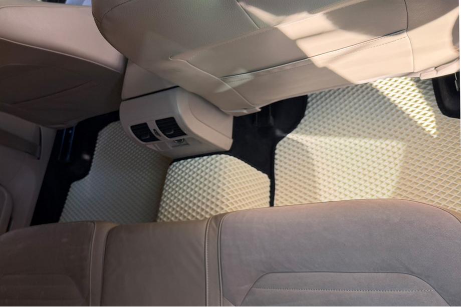Volkswagen Passat B7 2012-2015 гг. Коврики EVA (EU, Бежевые) Фото 3