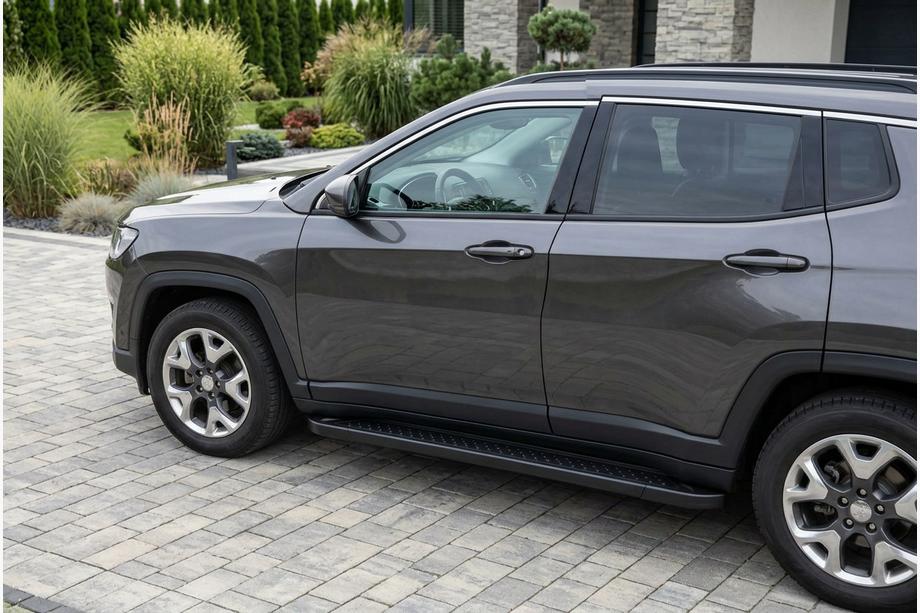 Jeep Compass 2016- гг. Боковые Подножки Allmond Black (2 шт., Алюминий) Image