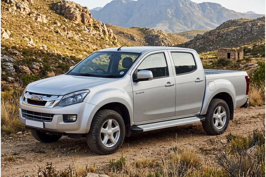 Isuzu D-Max 2011-2019 гг. Боковые Подножки Maya V2 (2 шт., Алюминий) Image
