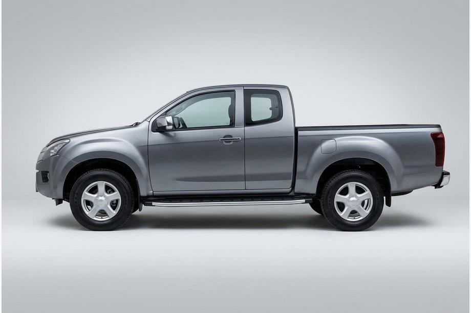 Isuzu D-Max 2011-2019 гг. Боковые Подножки Fullmond (2 шт., Алюминий) Image