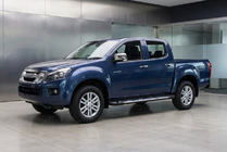 Isuzu D-Max 2011-2019 гг. Боковые Подножки Sunrise (2 шт., Алюминий) фото 1