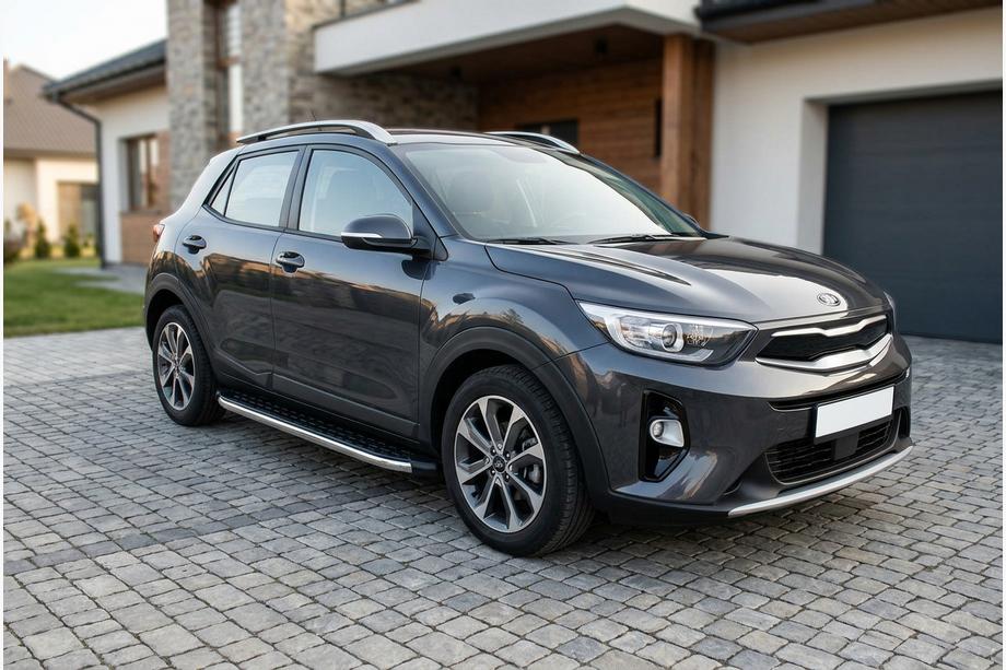 Kia Stonic 2017- гг. Боковые Подножки BlackLine (2 шт., Алюминий) Image