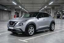 Nissan Juke 2020- гг. Боковые Подножки Rainbow (2 шт., Алюминий) фото 1