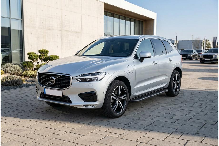 Volvo XC60 2017- гг. Боковые пороги Bosphorus Black (2 шт., алюминий) Image
