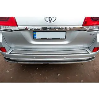 Вставка в задний бампер 2016+ (ABS+ нержавейка) Toyota Land Cruiser 200 2007-2021 гг. фото 4