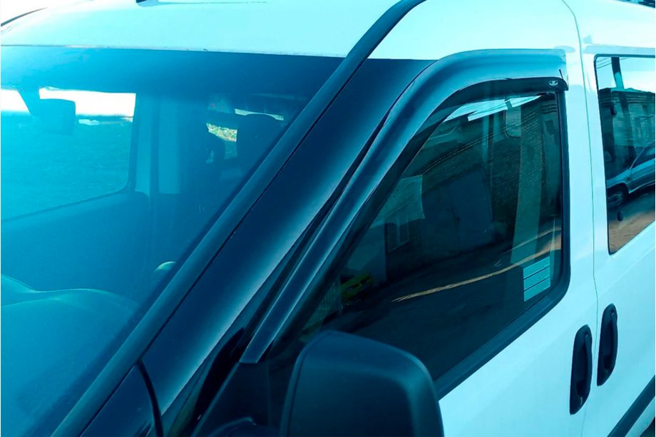 Opel Combo 2012-2018 гг. Ветровики на окна (2 шт, HIC) Фото 10