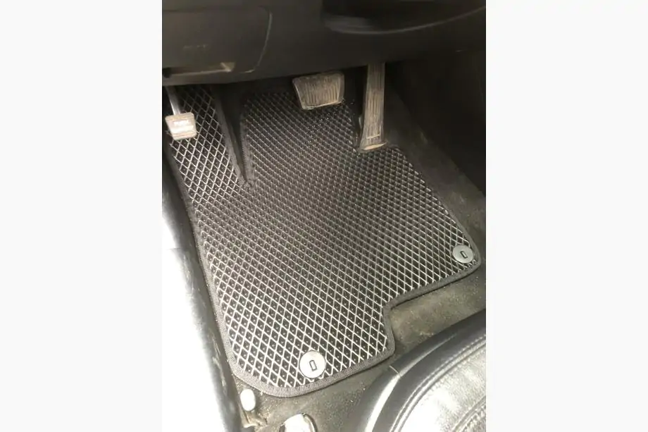 Kia Sportage 2010-2015 гг. Коврики EVA V1 (черные) Image