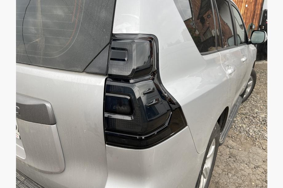 Toyota Land Cruiser Prado 150 2009-2023 гг. Задние фонари BlackEdition V3 (2017+, комплект 2 шт.) Фото 1