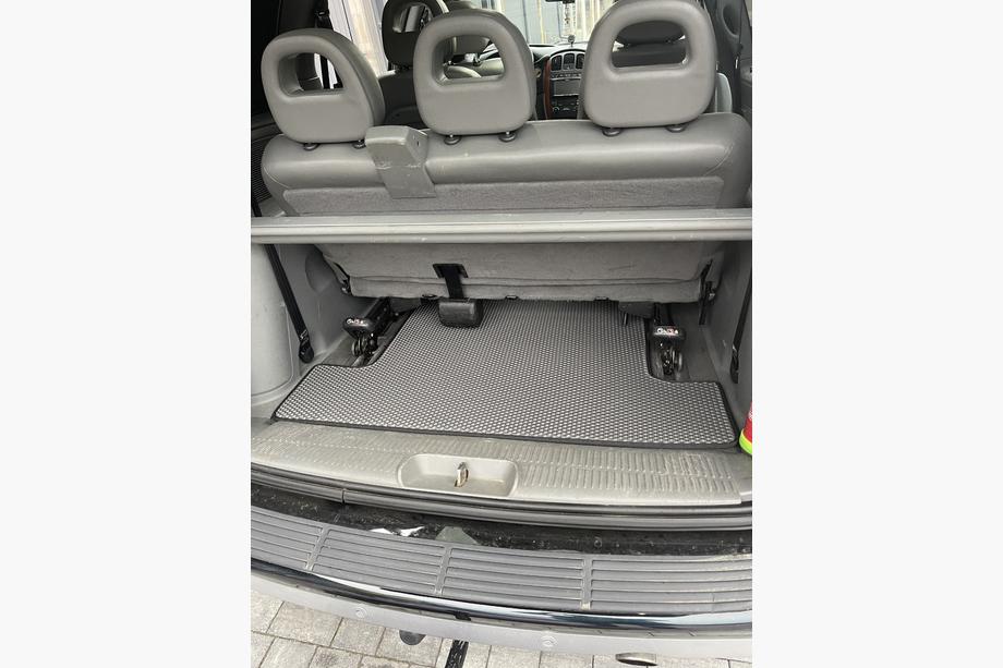 Chrysler Voyager 2001-2007 гг. Коврик багажника (EVA, Черный) Image