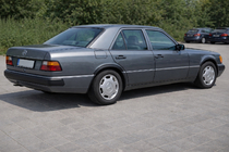 Mercedes E-сlass W124 1984–1997 гг. Расширители арок 1989-1995 (4 шт, черные, ABS-пластик) фото 3