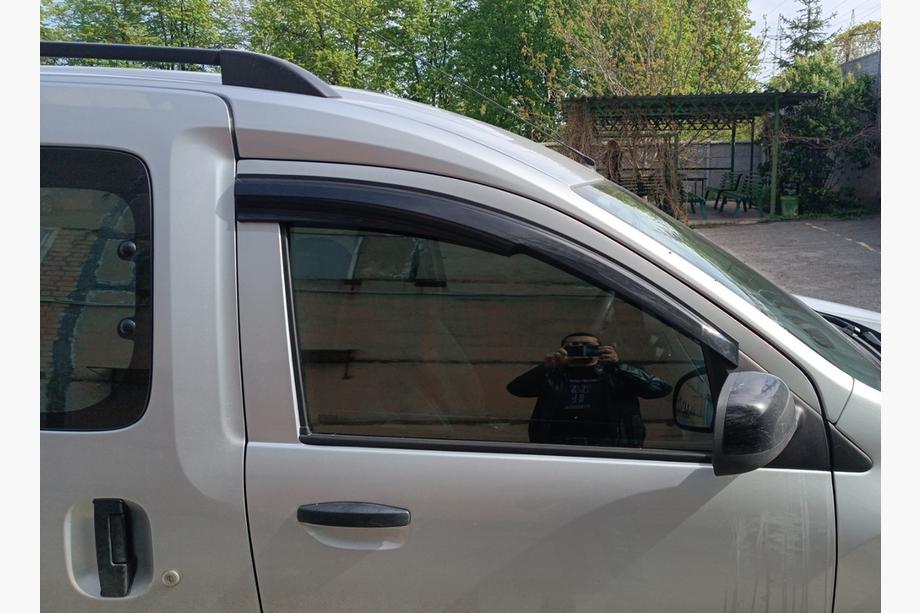 Dacia Dokker 2013-2022 гг. Ветровики на окна (2 шт., Sunplex Sport) Фото 2