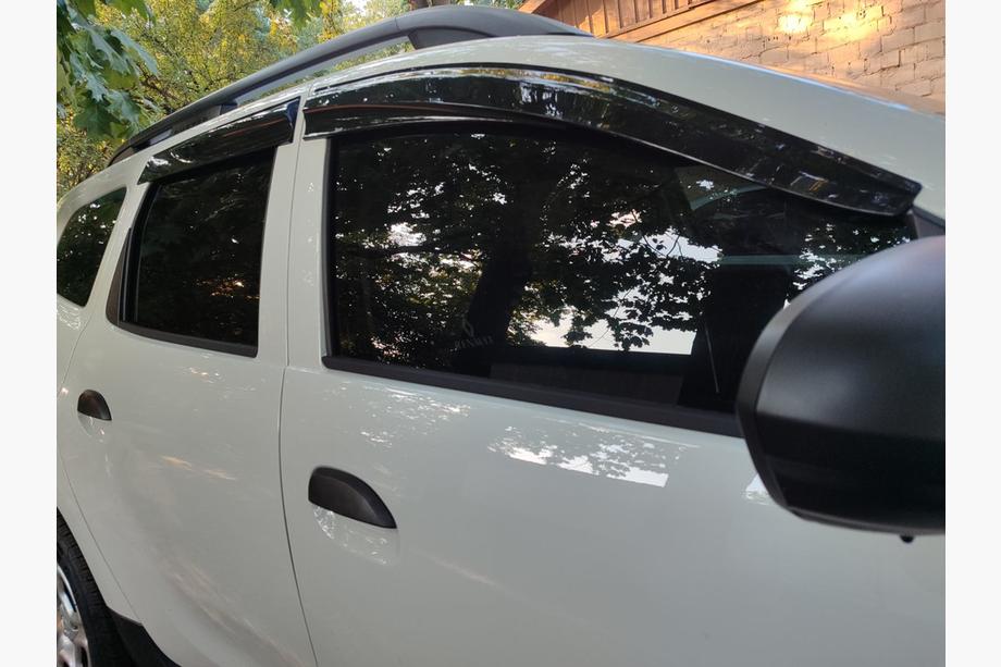 Dacia Duster 2018-2024 гг. Ветровики на окна (4 шт., Sunplex Sport) Фото 2