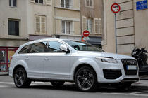 Audi Q7 2005-2015 гг. Широкие расширители арок V12 Модель фото 3