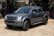Isuzu D-Max 2002-2011 гг. Боковые Подножки Sunrise (2007-2012, 2 шт., Алюминий) фото 1