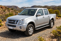 Isuzu D-Max 2002-2011 гг. Боковые Подножки Maydos V1 (2007-2012, 2 шт., Алюминий) фото 1