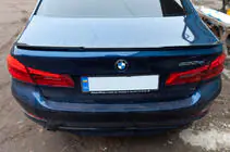 BMW 5 серия G30/G31 2017–2023 гг. Спойлер M-Performance V1 (1234 Upgrade, Черный) фото 3