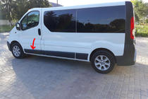 Renault Trafic 2001–2015 гг. Оригинальный дверной молдинг б/у (L1) фото 1