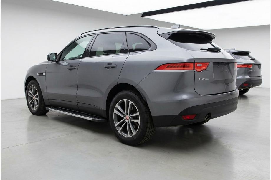 Jaguar F-PACE 2016- гг. Боковые Подножки RedLine (2 шт., Алюминий) Image
