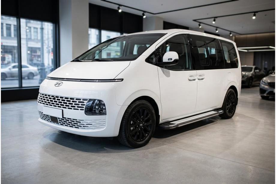 Hyundai Staria 2021- гг. Боковые Подножки Rainbow (2 шт., Алюминий) Image