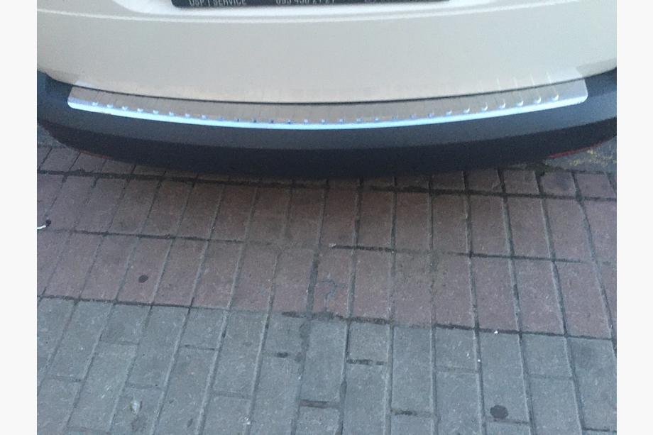 Volkswagen Caddy 2015-2020 гг. Накладка на задний бампер Carmos V2 Нержавейка Фото 3